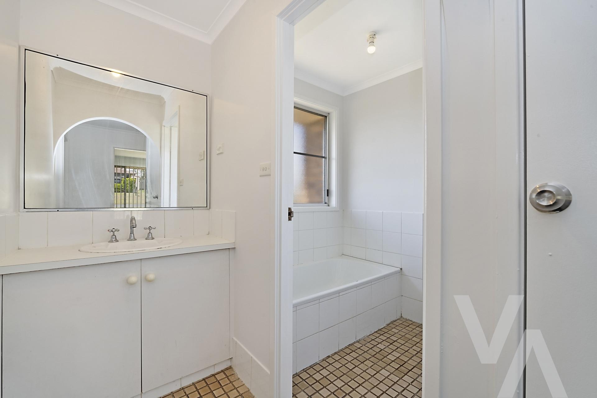 13 Crofton Avenue Tenambit NSW
