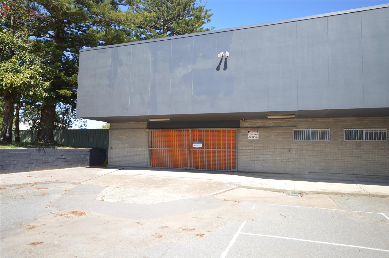 Unit 2 & 4c/2A Maude Street Belmont NSW