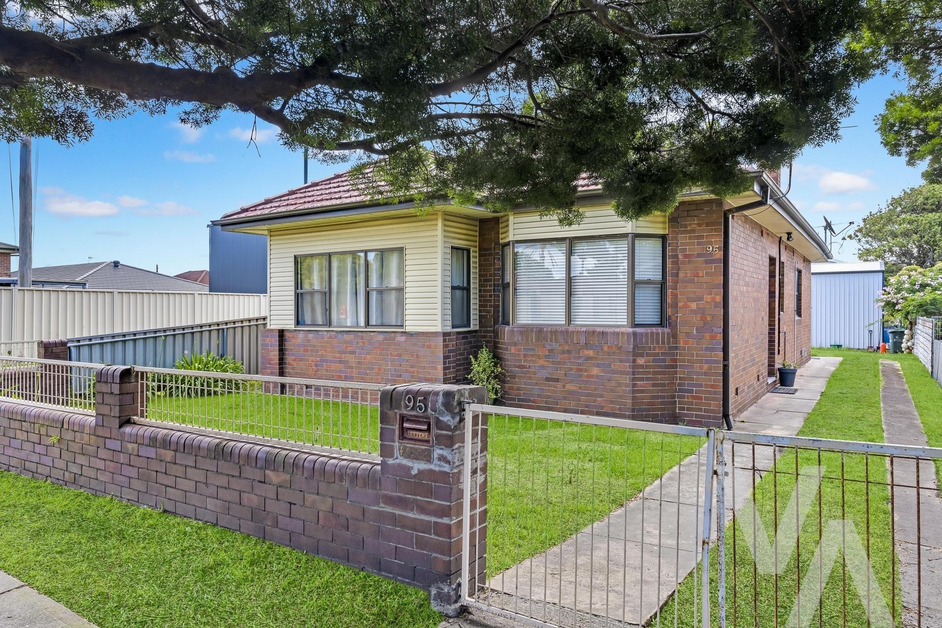 95 Douglas Street Stockton NSW