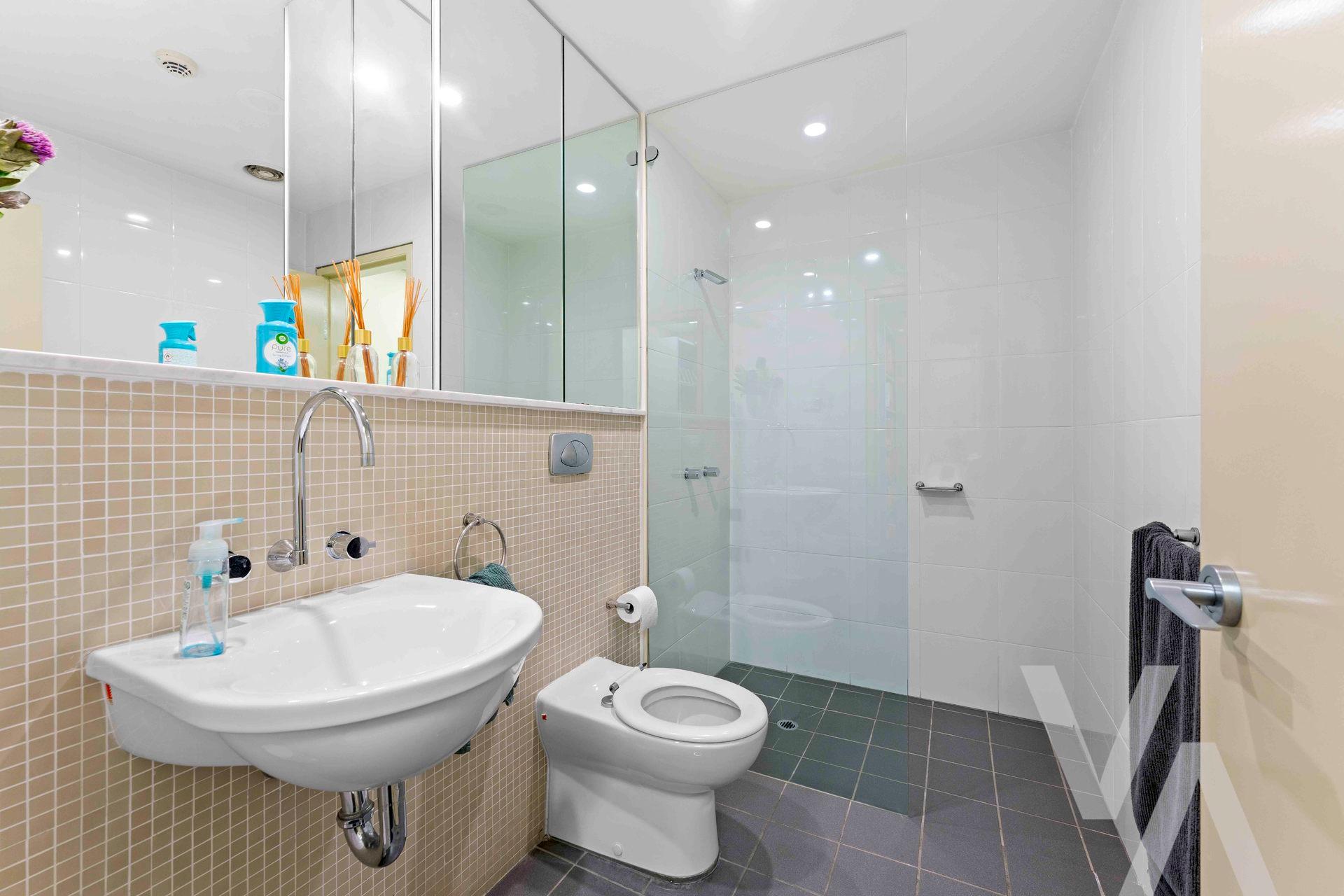 Unit 6/1 Honeysuckle Drive Newcastle NSW