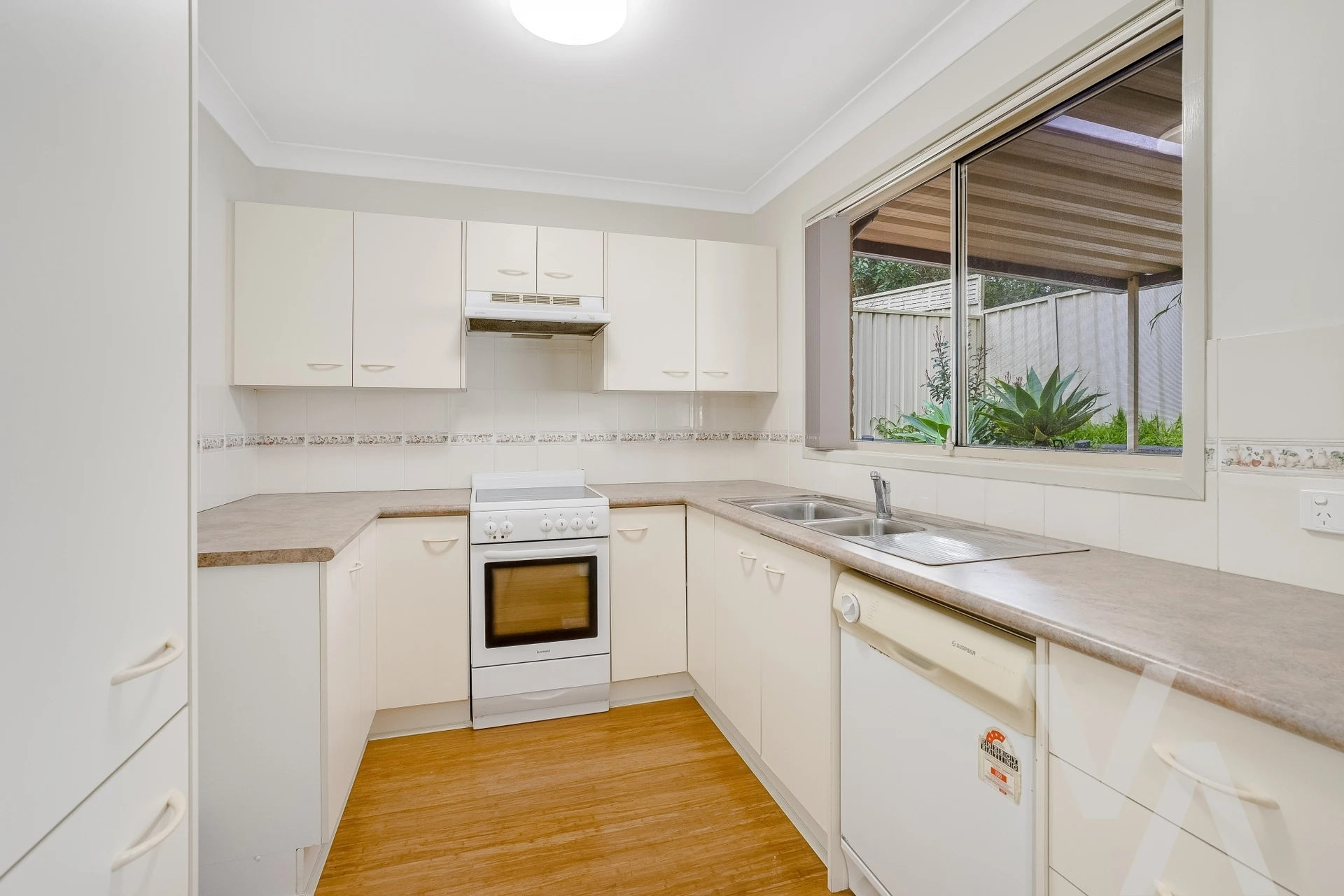 3/97 Decora Crescent Warabrook NSW