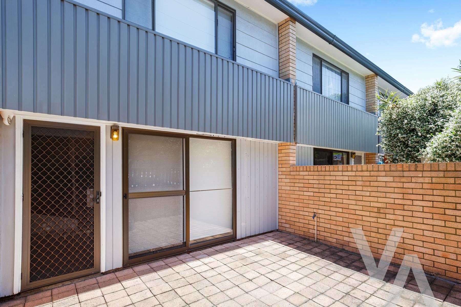 4/77 Bull Street Cooks Hill NSW