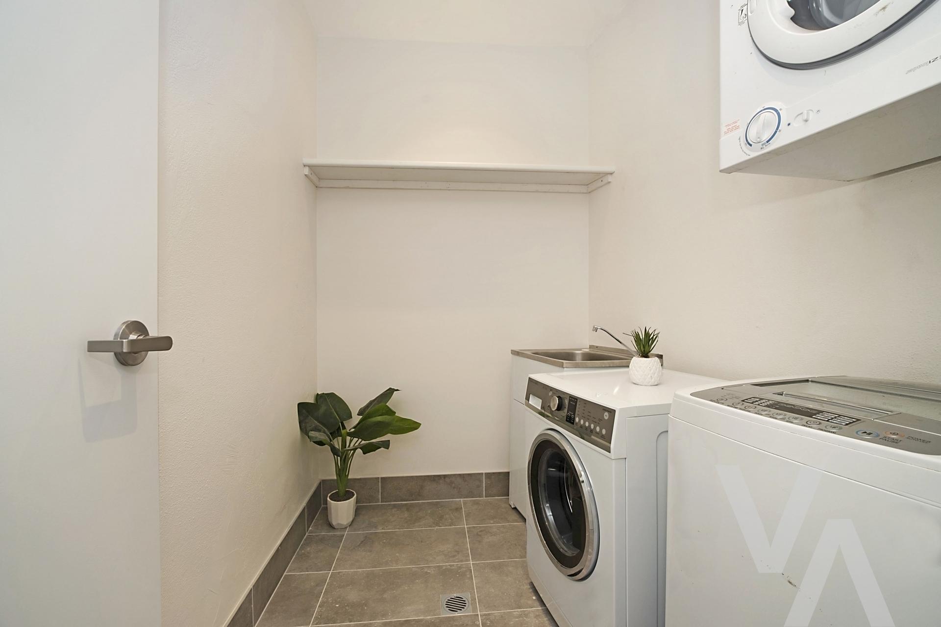 Room 2/5-7 Union Street Newcastle West NSW