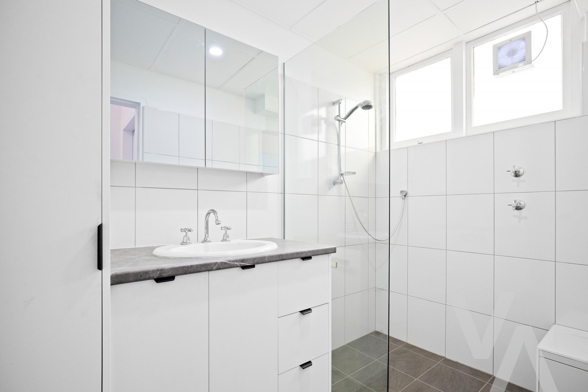Unit 2/6 Armitage  Street The Hill NSW