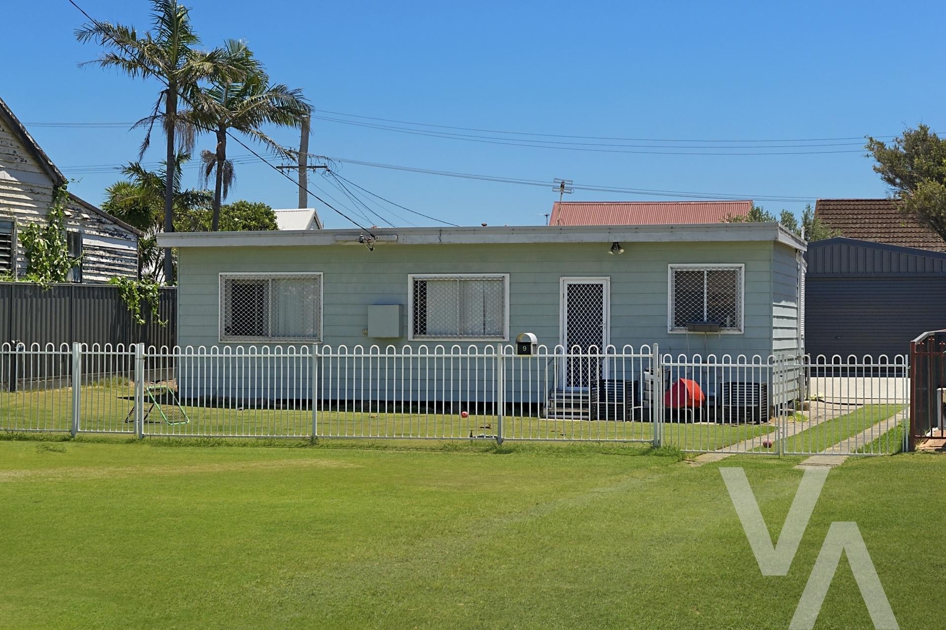 9 Newcastle Street Stockton NSW