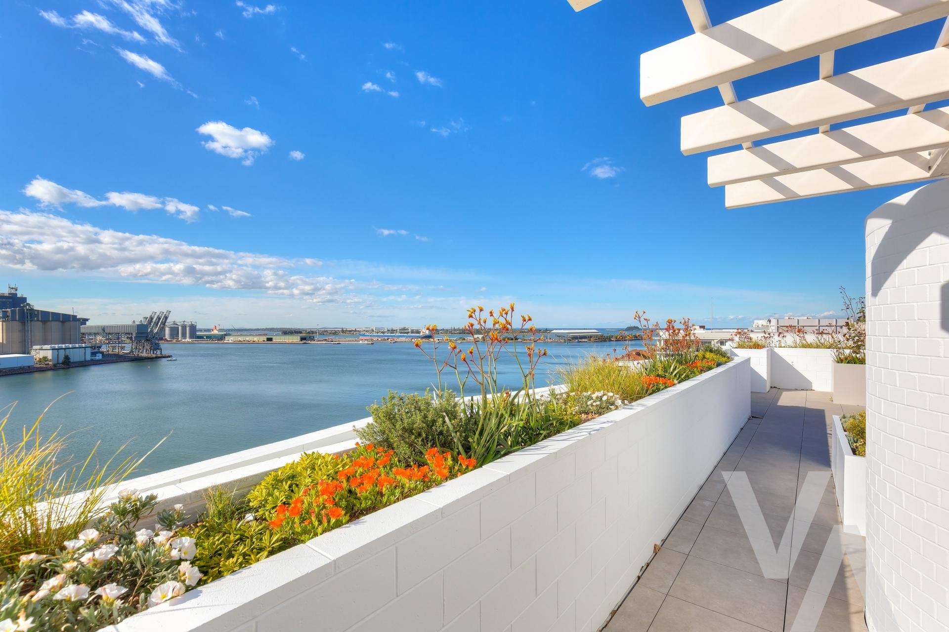Unit 205/23 Honeysuckle Drive Newcastle NSW