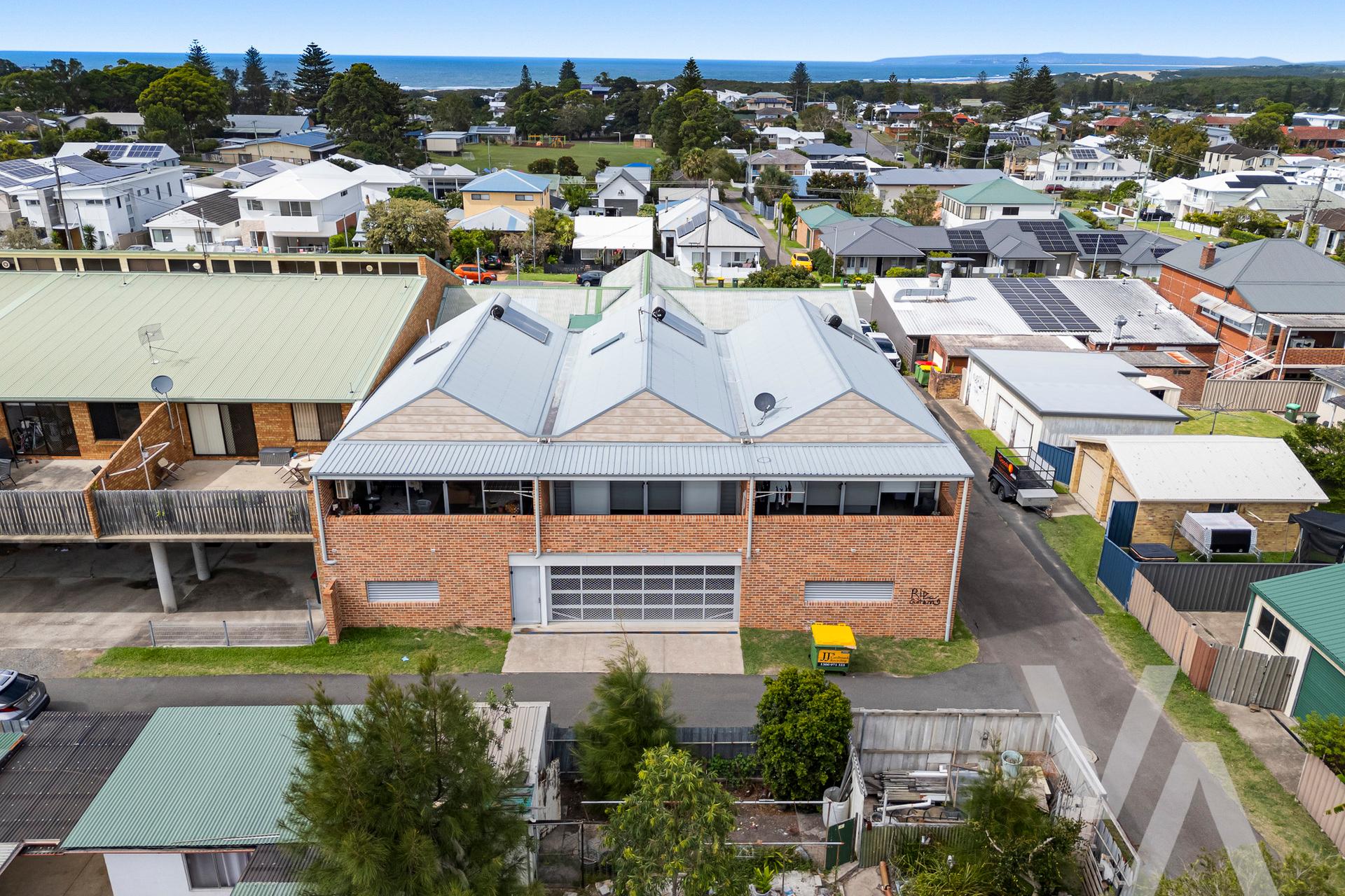 105 Cowlishaw Street Redhead NSW