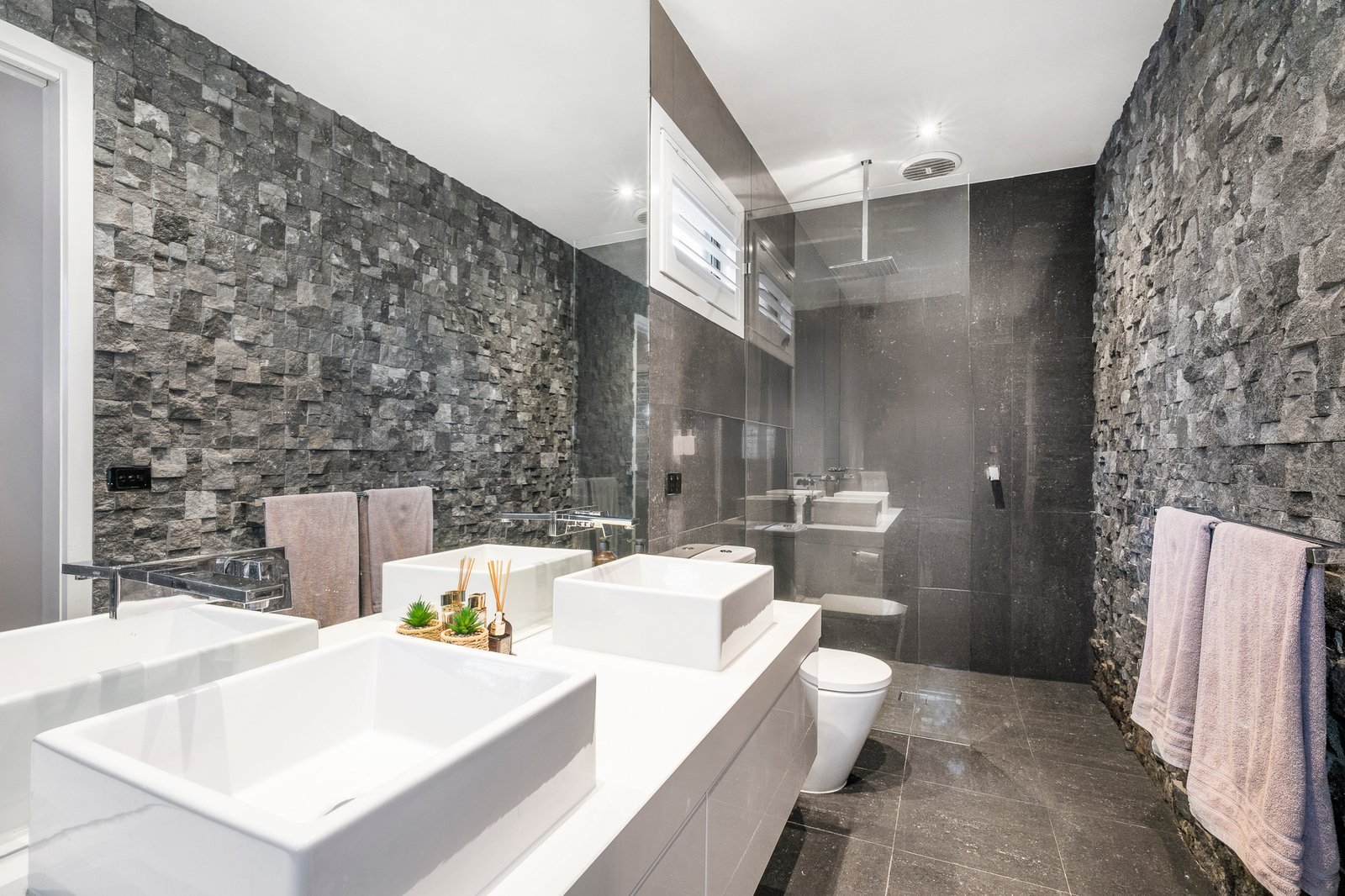 1 Bellman Lane, Glen Iris, 3146