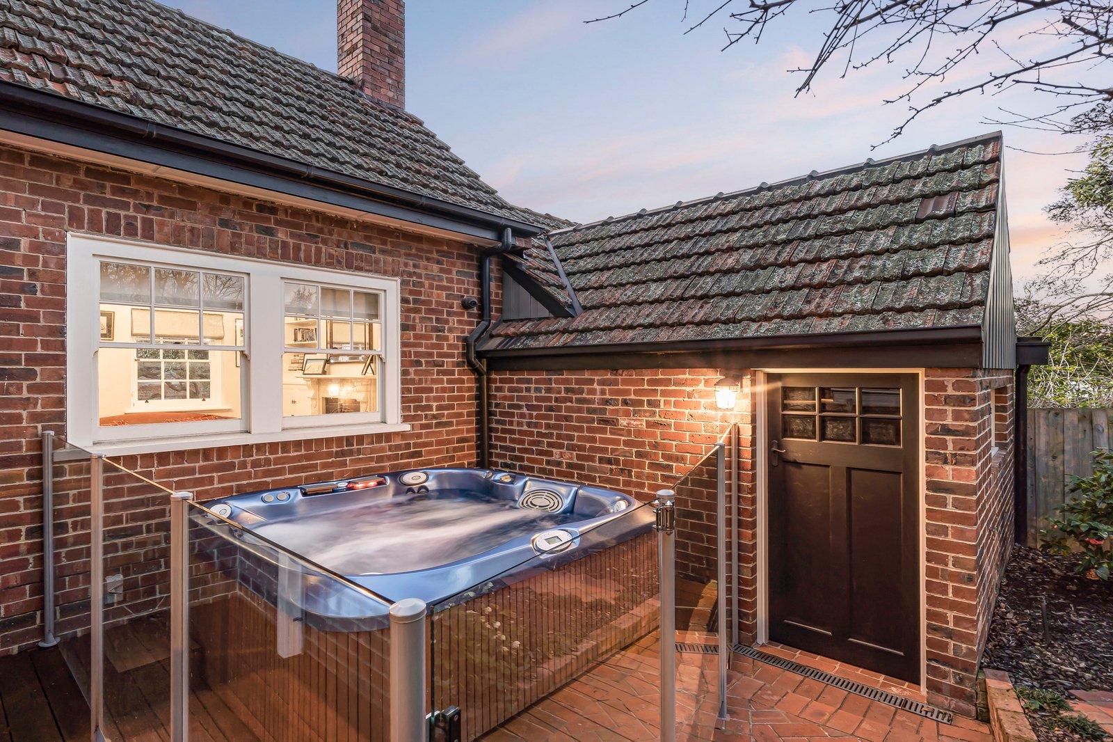 1 Willandra Avenue, Canterbury, 3126