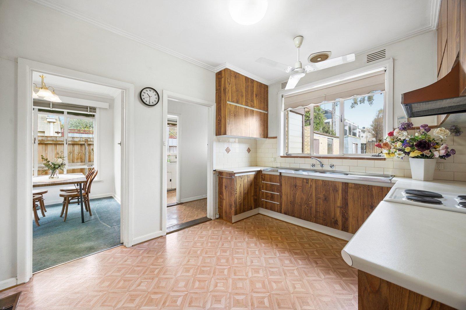 1 Young Street, Glen Iris, 3146
