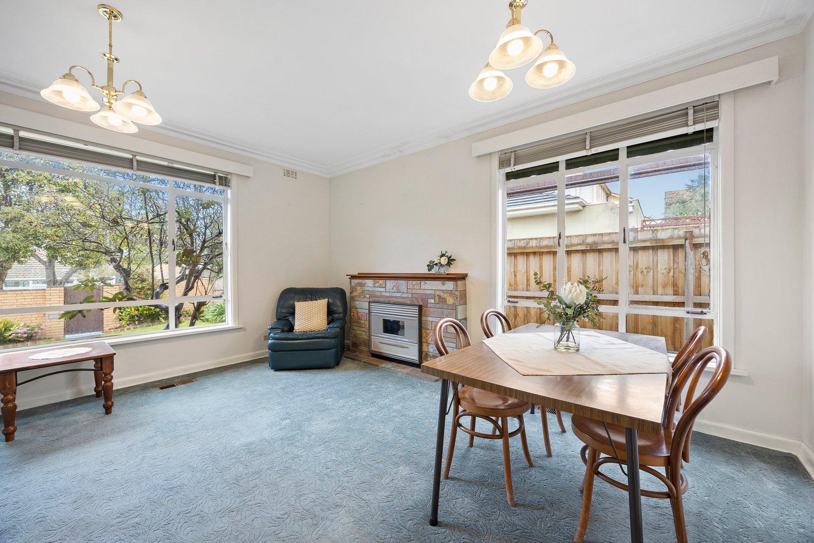 1 Young Street, Glen Iris, 3146