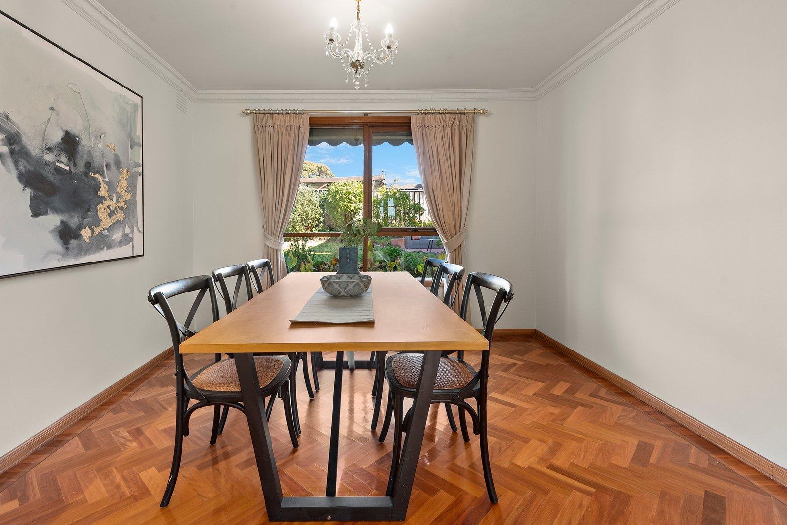 10 Birbank Court, Doncaster, Vic