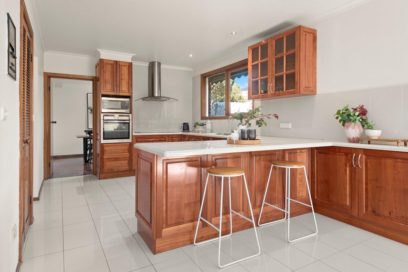 10 Birbank Court, Doncaster, Vic