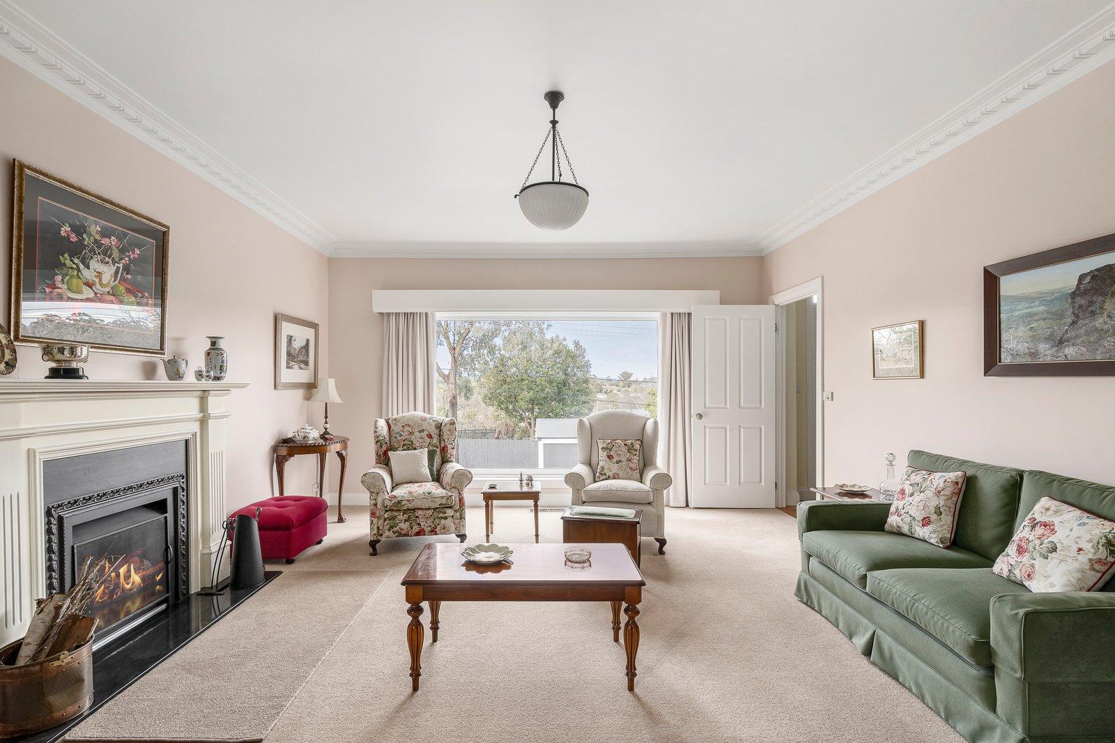 10 Glendale Street, Surrey Hills, 3127
