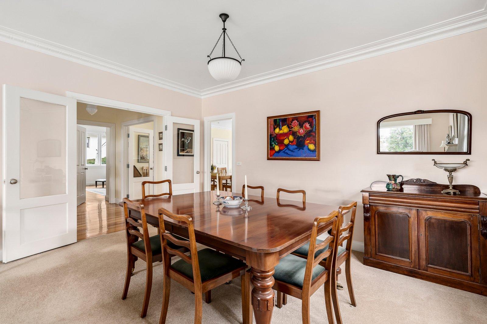 10 Glendale Street, Surrey Hills, 3127