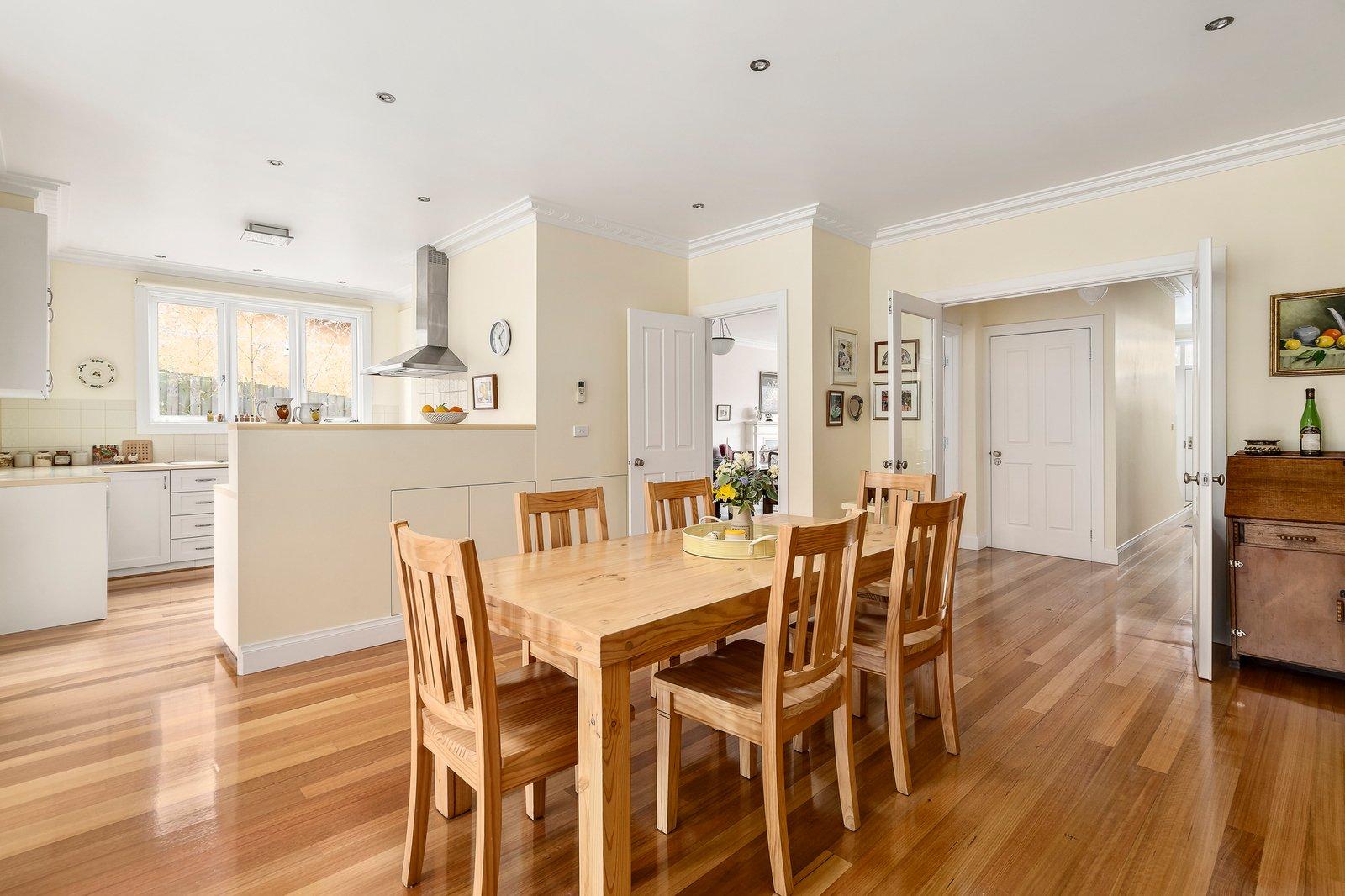 10 Glendale Street, Surrey Hills, 3127