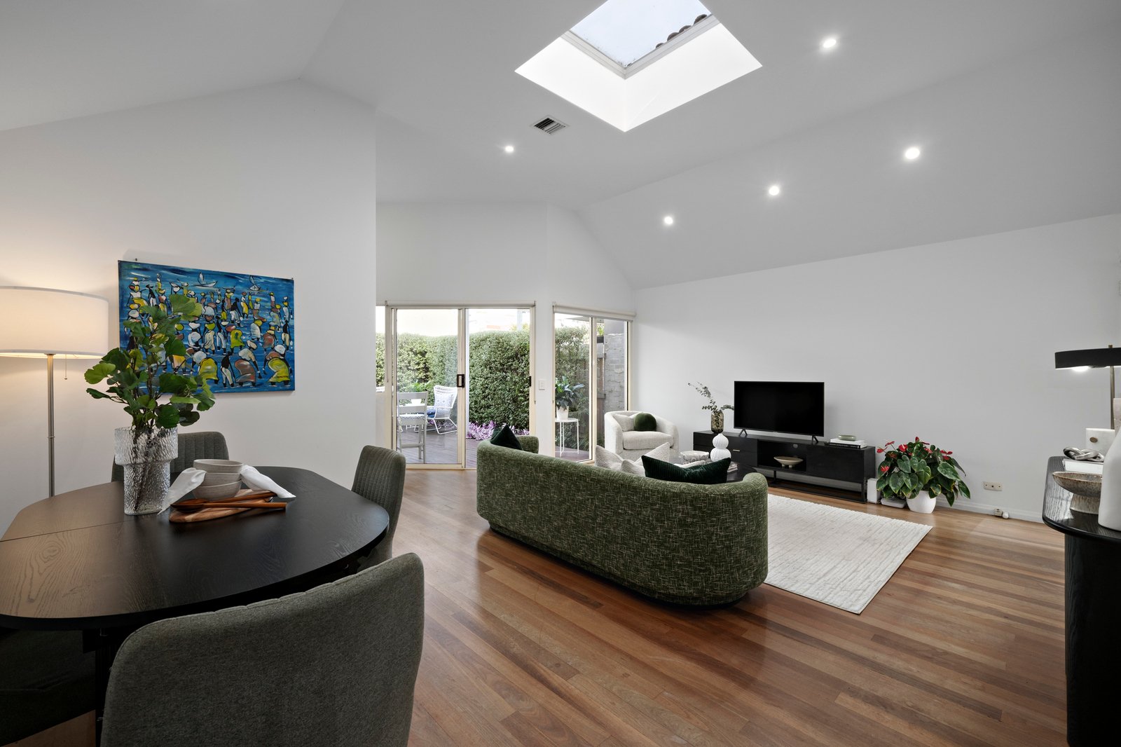 102 Albert Street, Port Melbourne, 3207