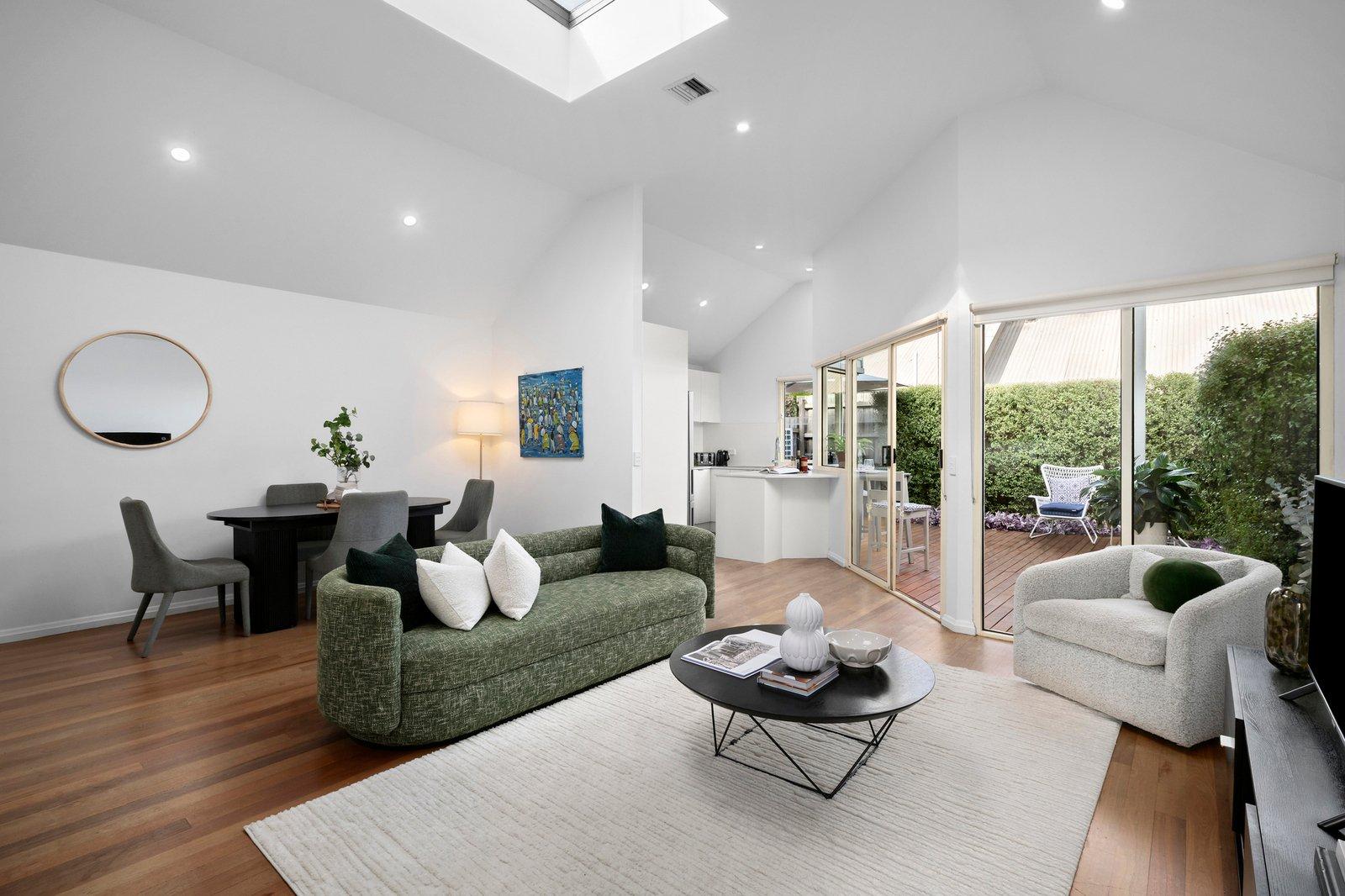 102 Albert Street, Port Melbourne, 3207