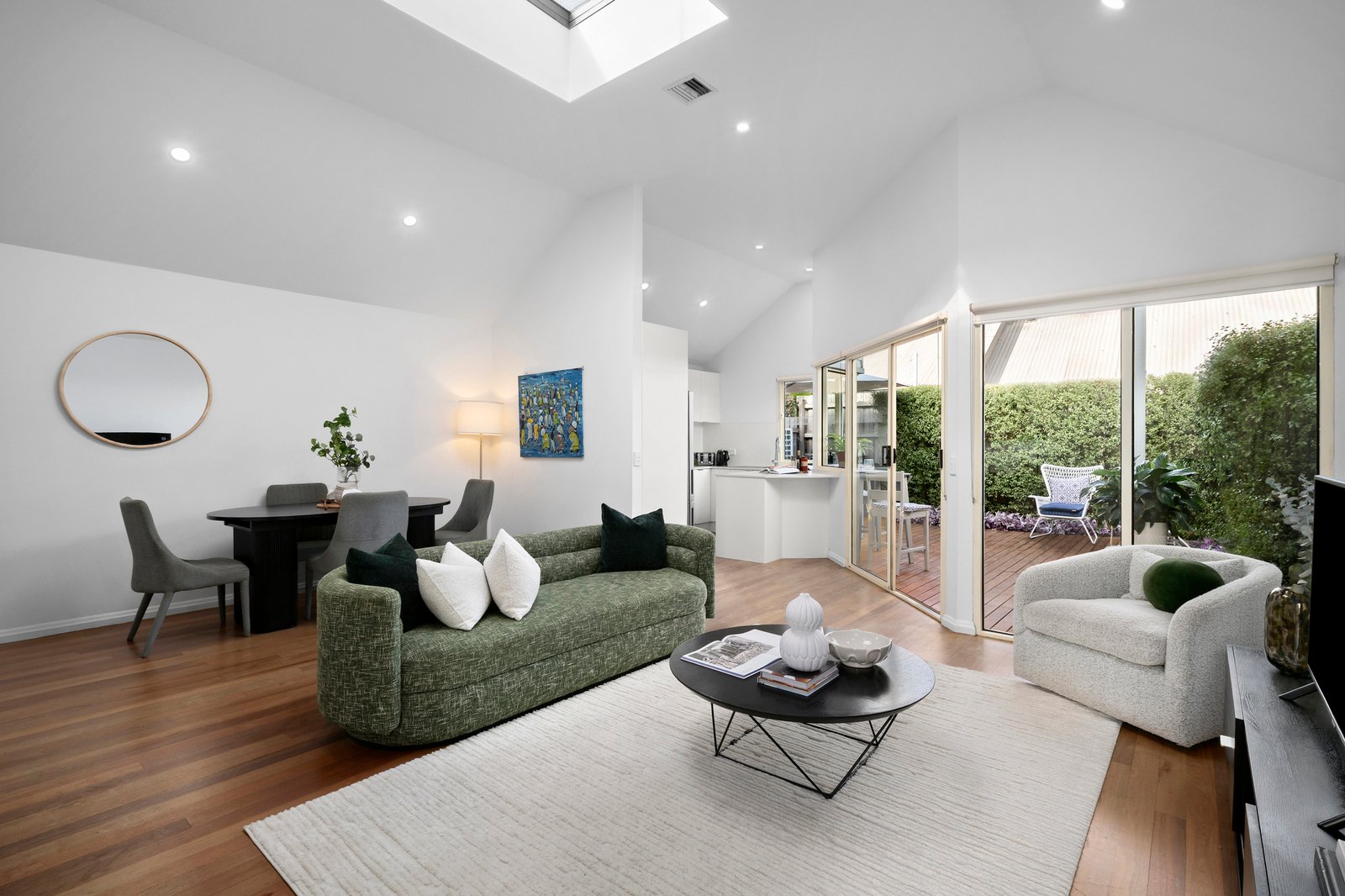 102 Albert Street, Port Melbourne, 3207