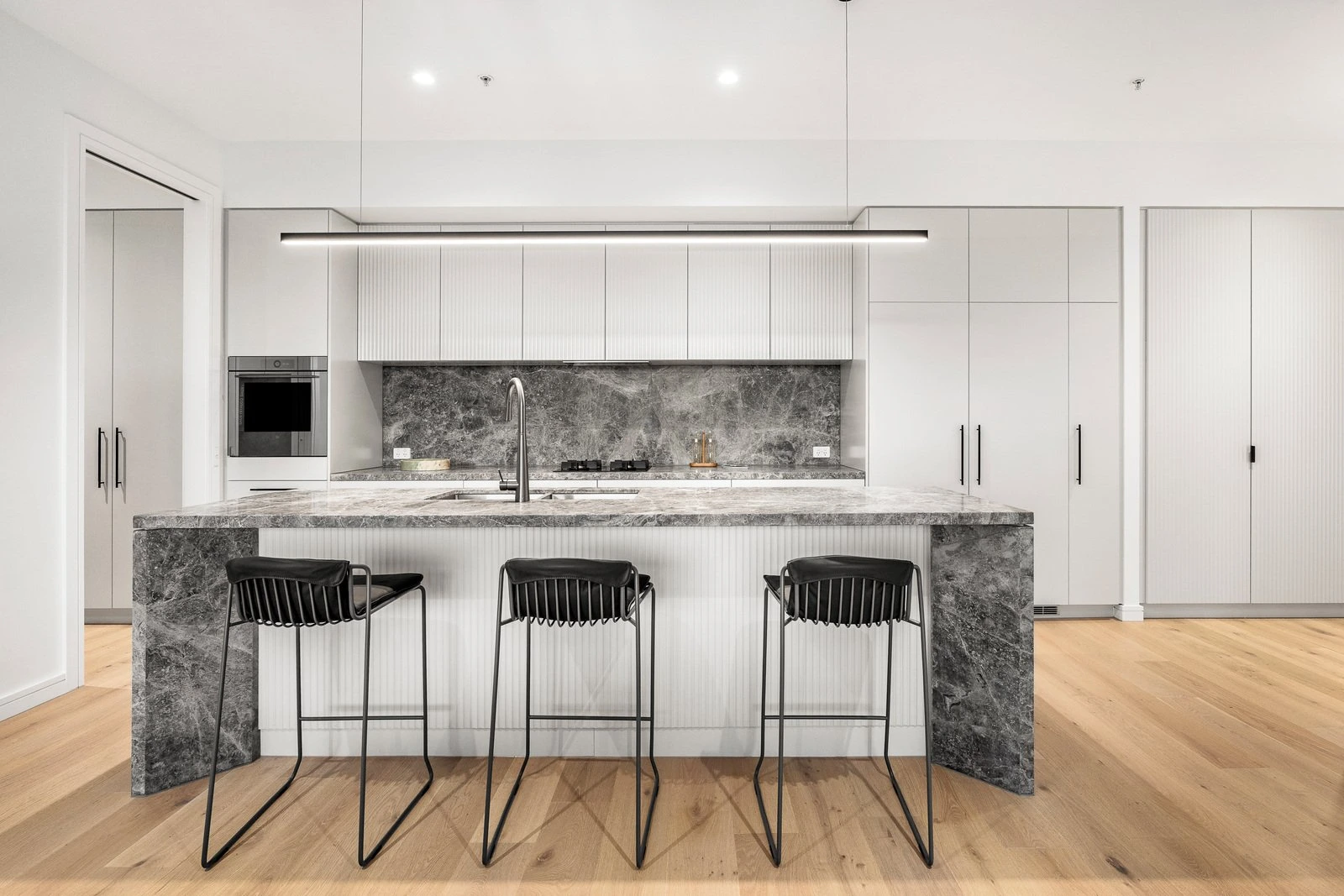 102/103 Beach Street Street, Port Melbourne, 3207