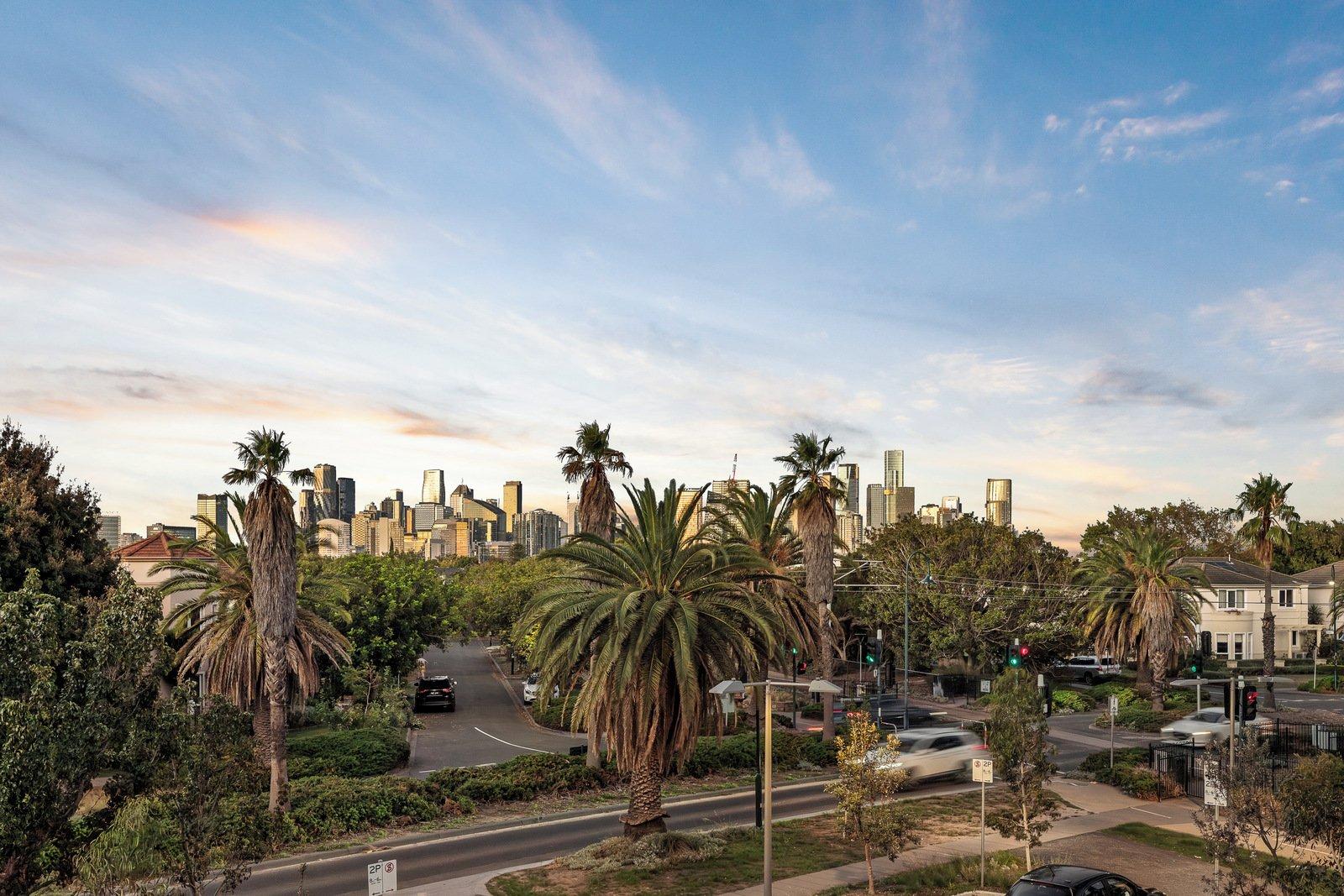 102/103 Beach Street Street, Port Melbourne, 3207