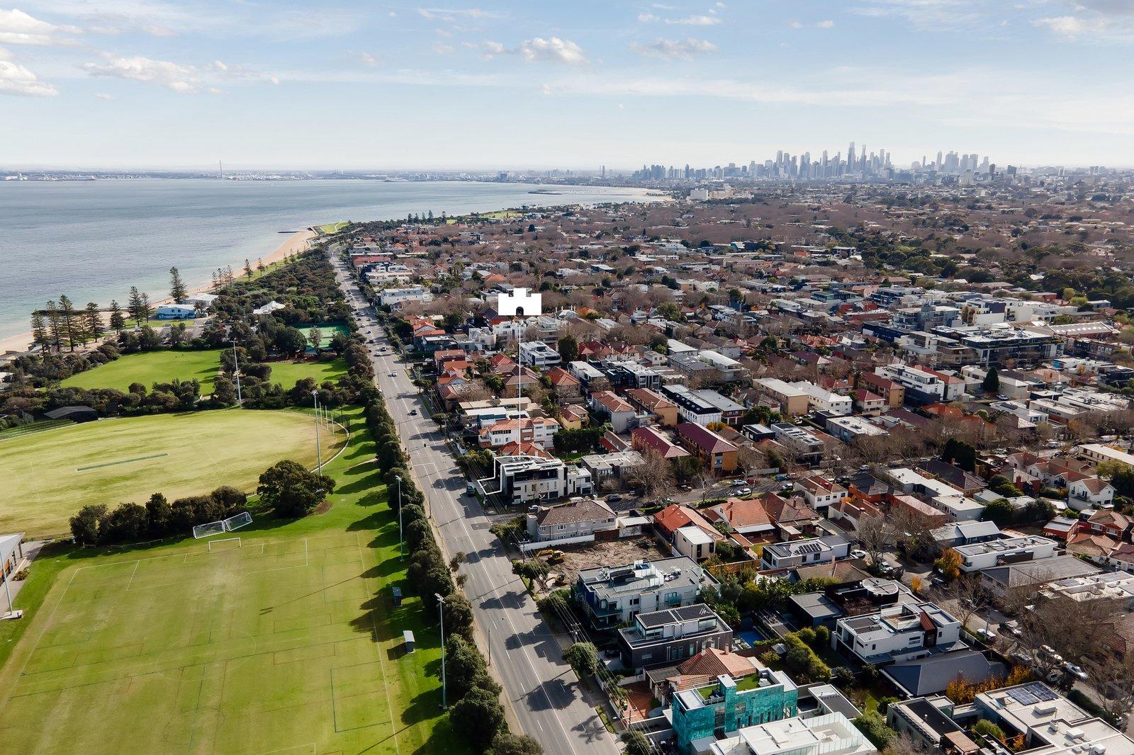 103 Ormond Esplanade, Elwood, 3184