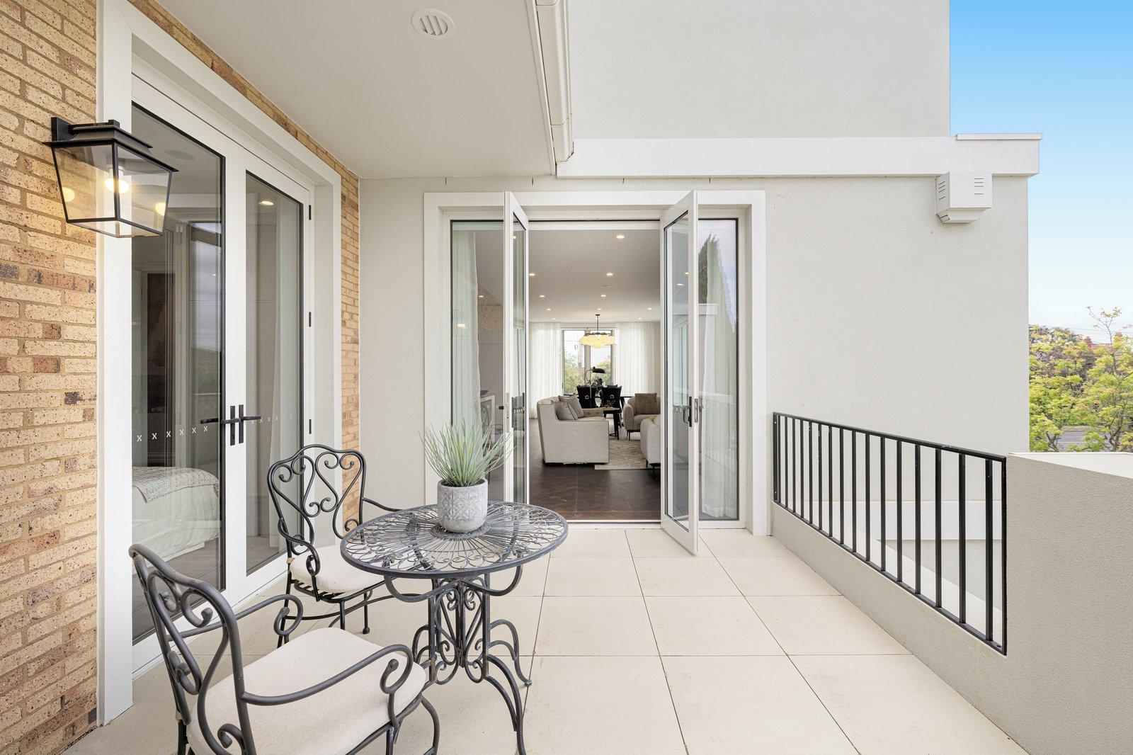 103/27 Howard Street, Kew, 3101