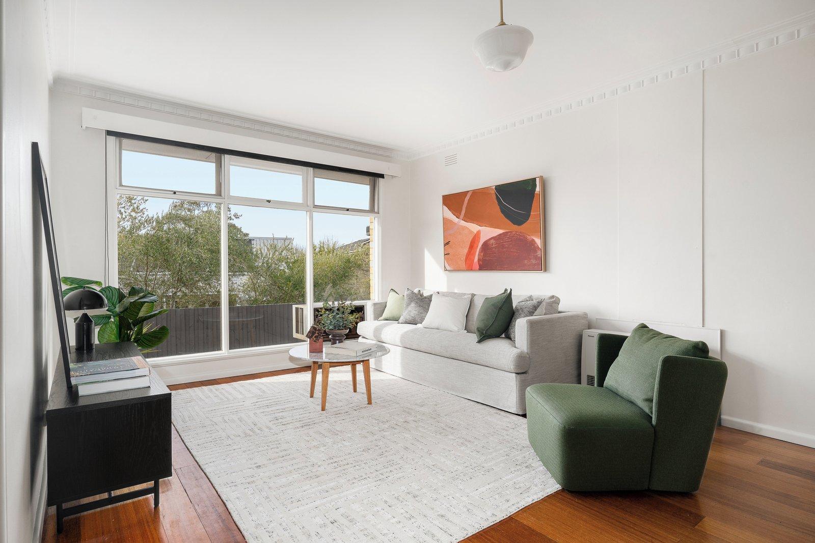 10/4 Hillside Parade, Glen Iris, 3146