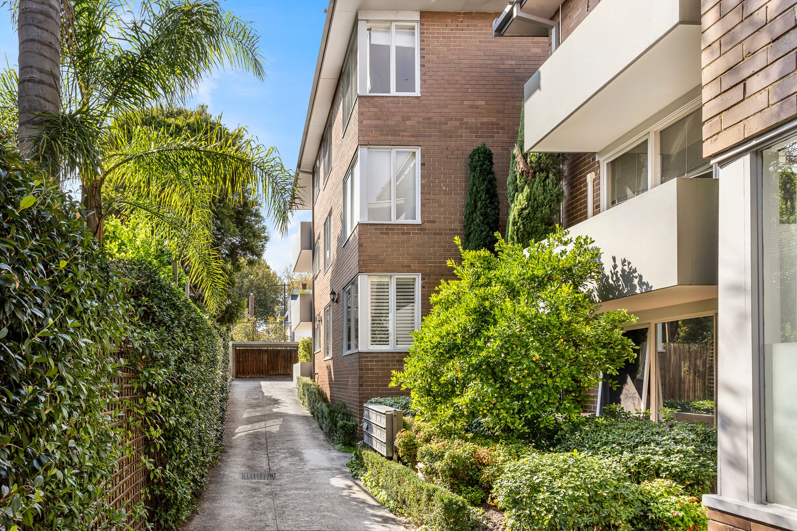 10/411 Toorak Road, Toorak, 3142