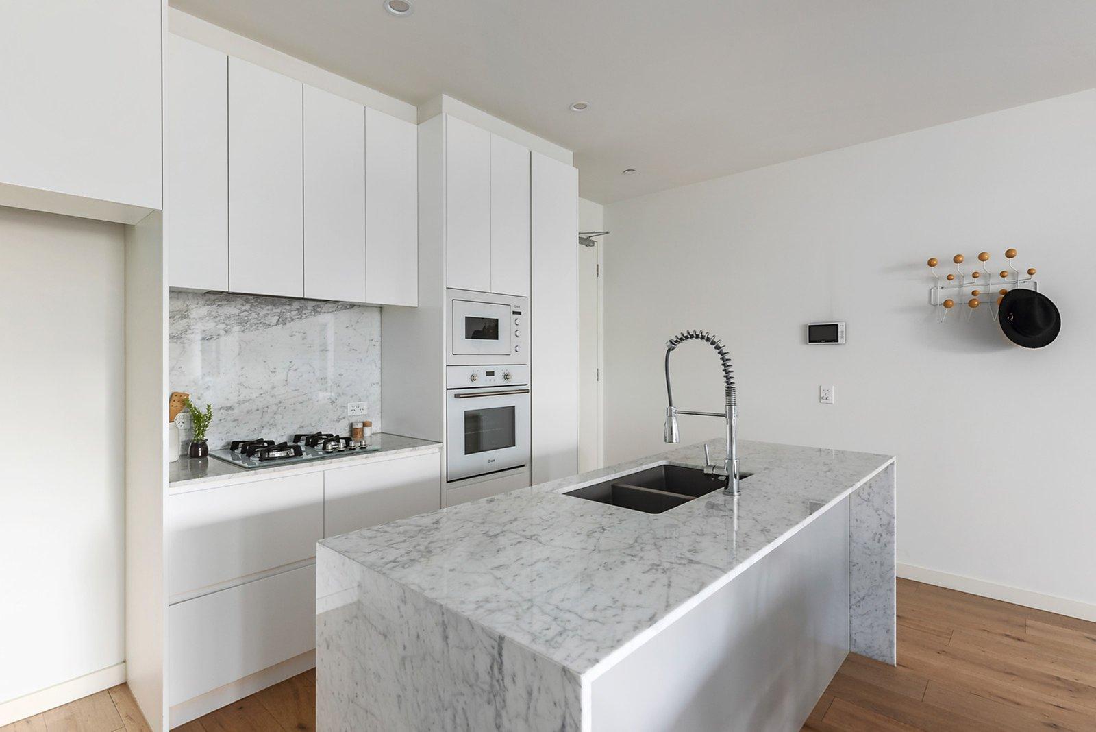 105/2-4 Littlewood Street, Hampton, 3188