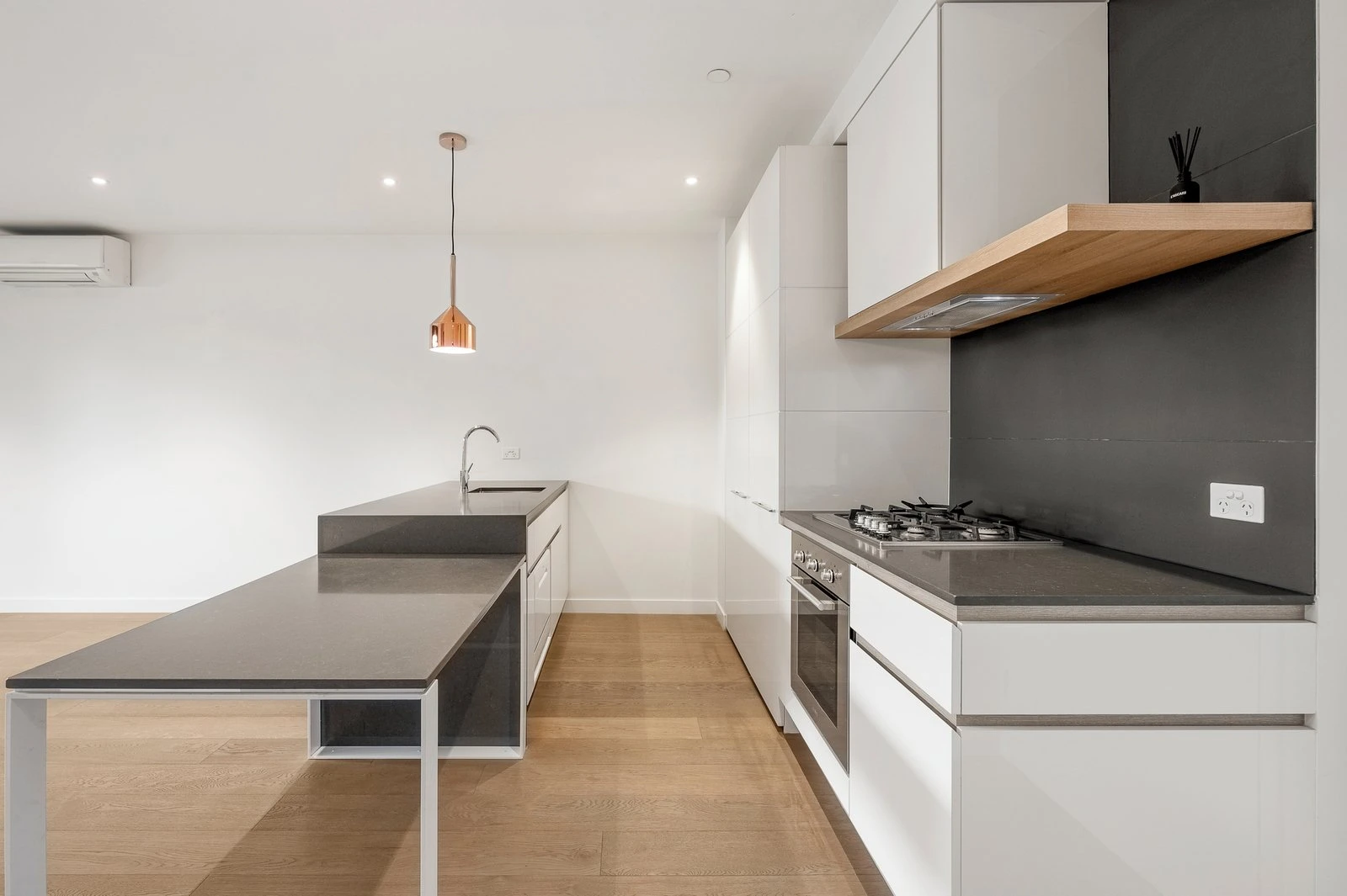 108/12-14 Dickens Street, Elwood, 3184