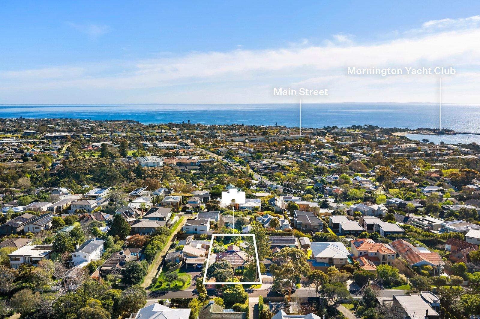 11 Balcombe Street, Mornington, 3931