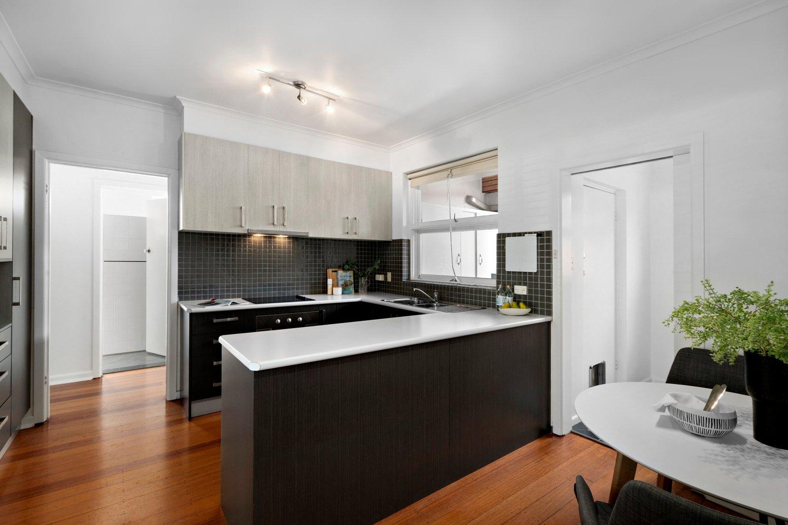 1/1 Clee Street, Mckinnon, 3204