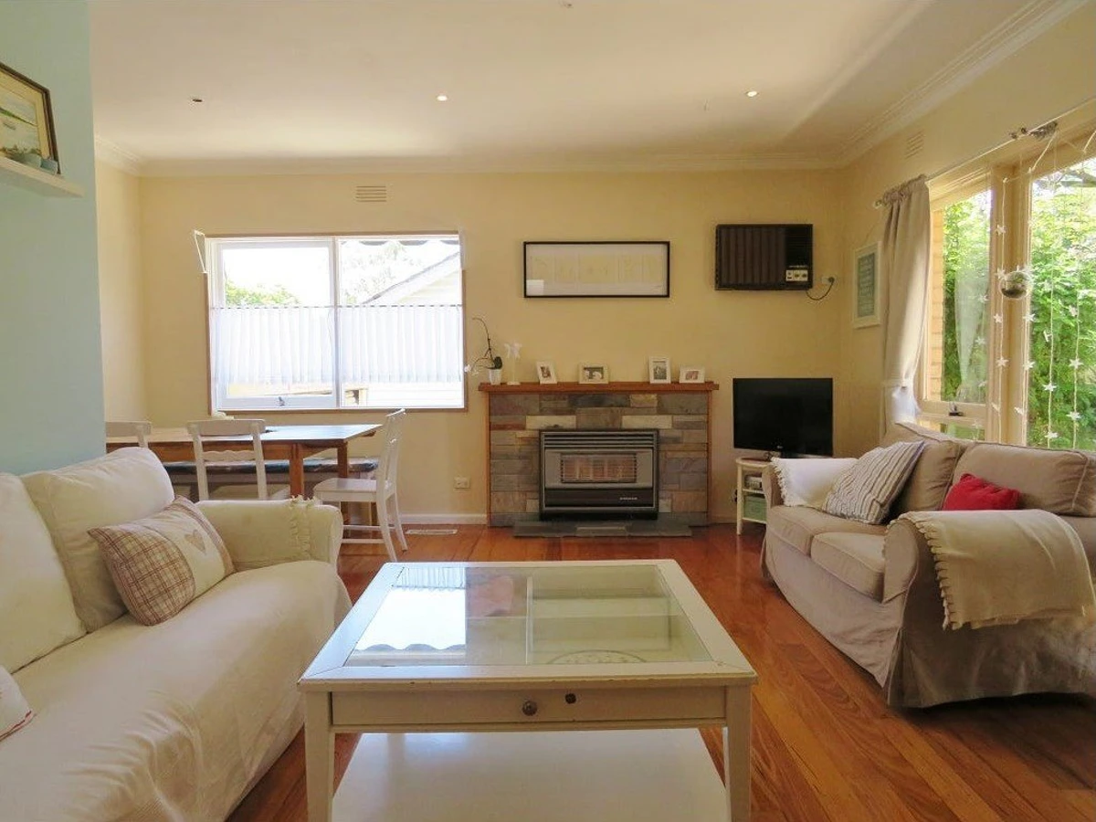 11 Harry Street, Doncaster East, 3109