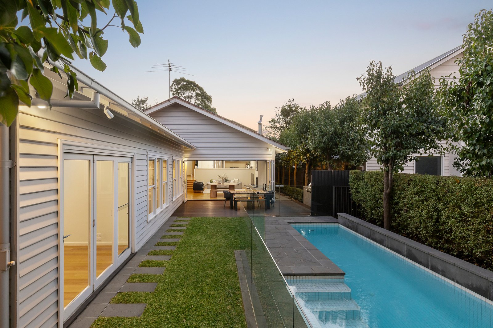 11 Hazeldine Road, Glen Iris, 3146