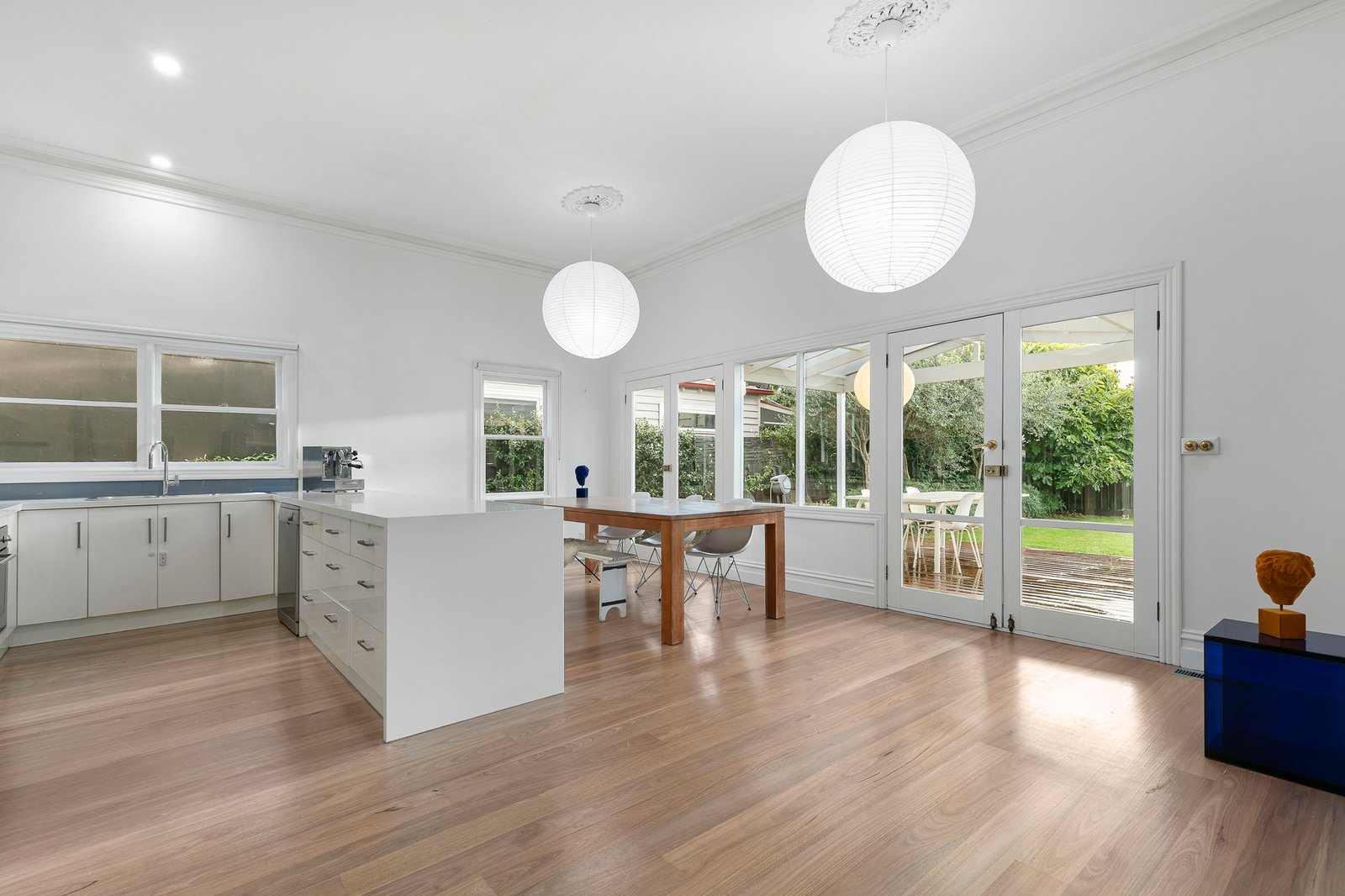 11 Leamington Crescent, Caulfield East, 3145