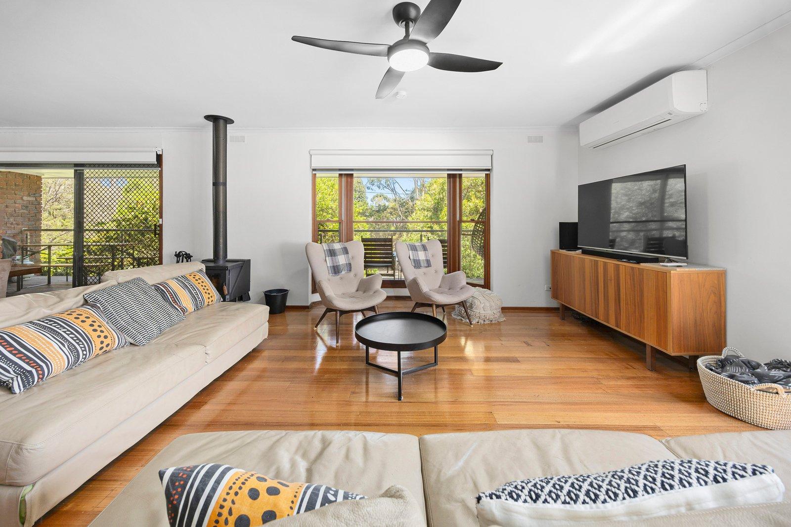 11 Murray Drive, Point Leo, 3916