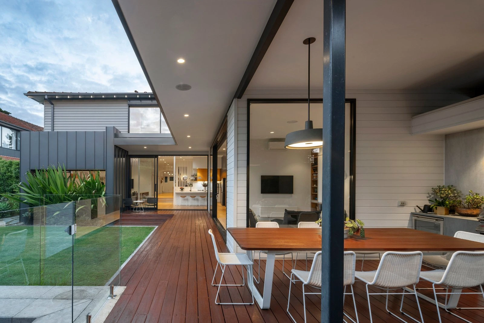 11 St Johns Avenue, Mont Albert, 3127