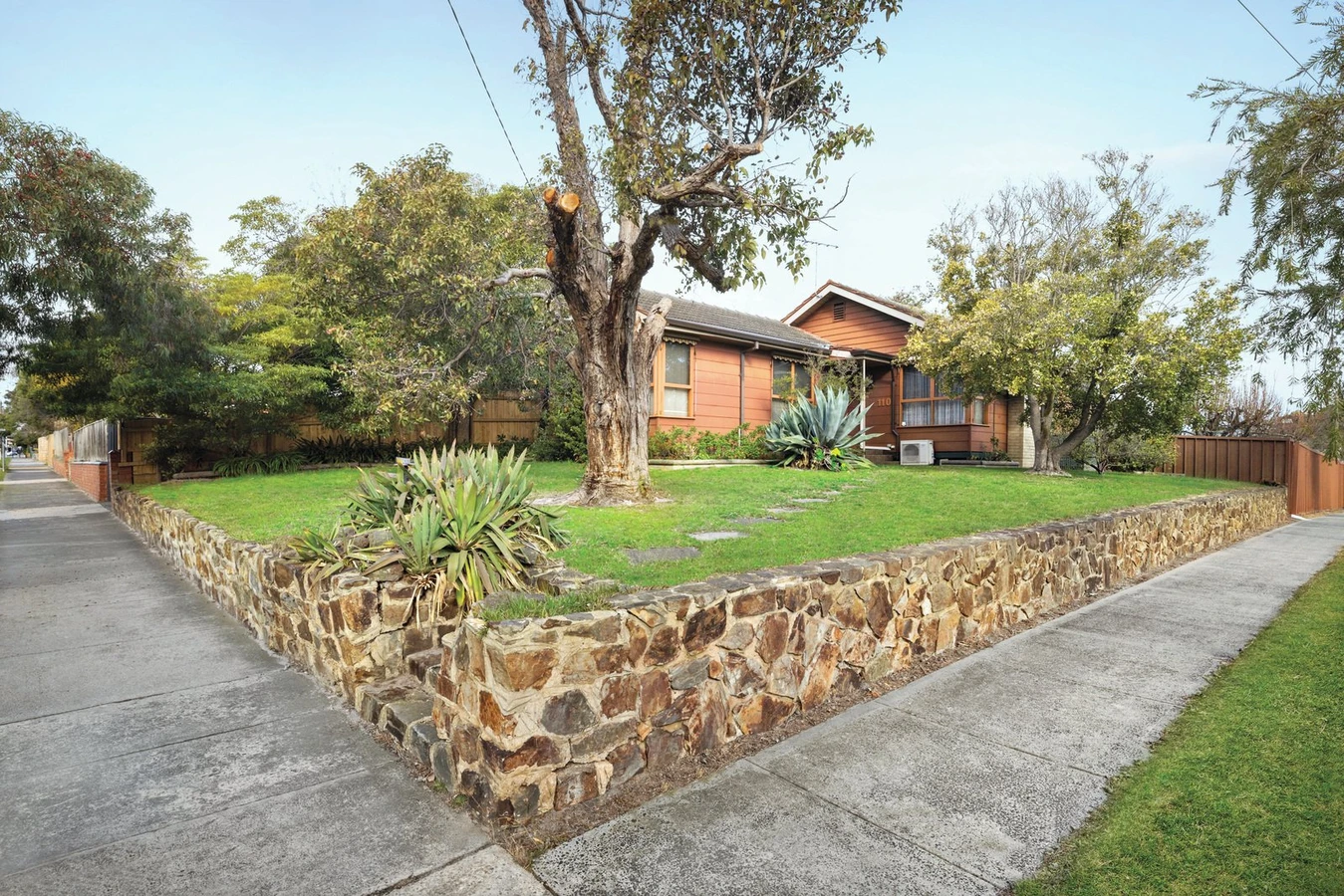 110 Beach Street, Frankston, 3199