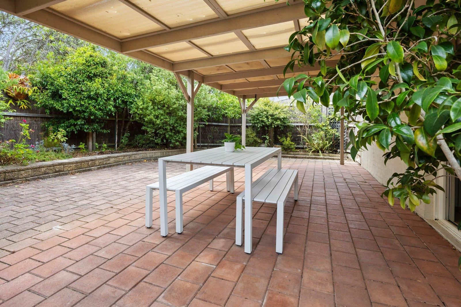 1/102 Beleura Hill Road, Mornington, 3931