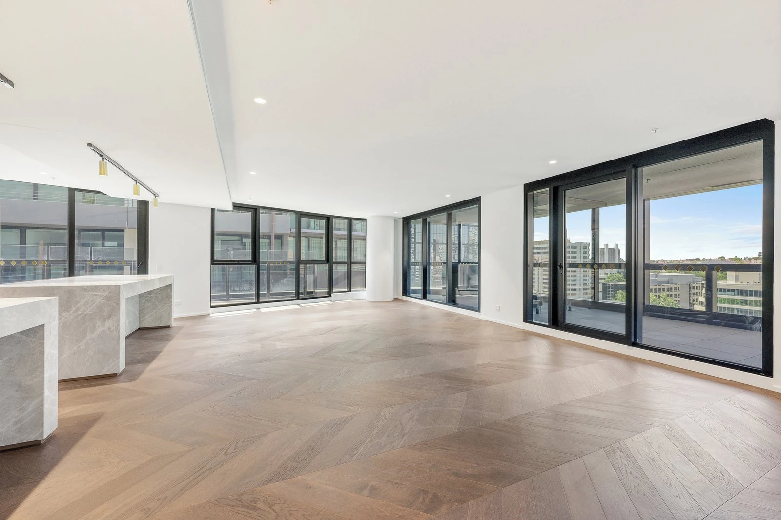 1102/20 Queens Road, Melbourne, 3004