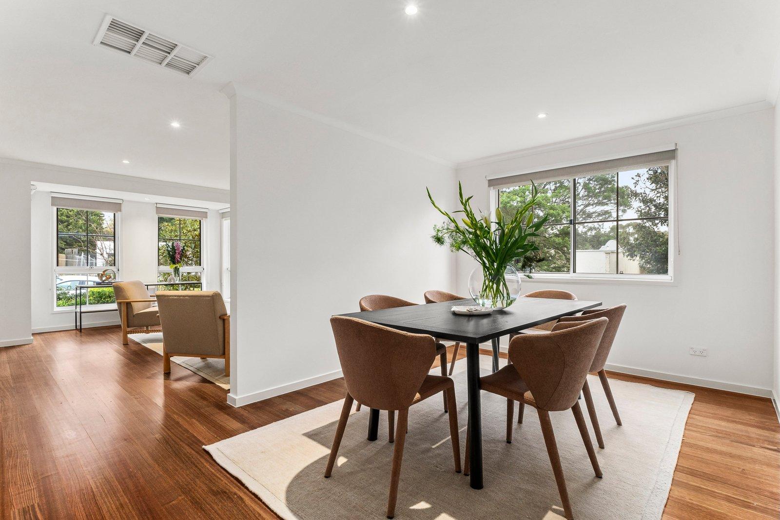 1/11 Glenview Road, Doncaster East, 3109