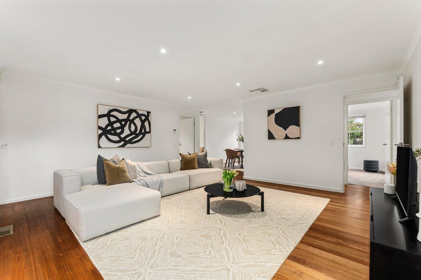 1/11 Glenview Road, Doncaster East, 3109