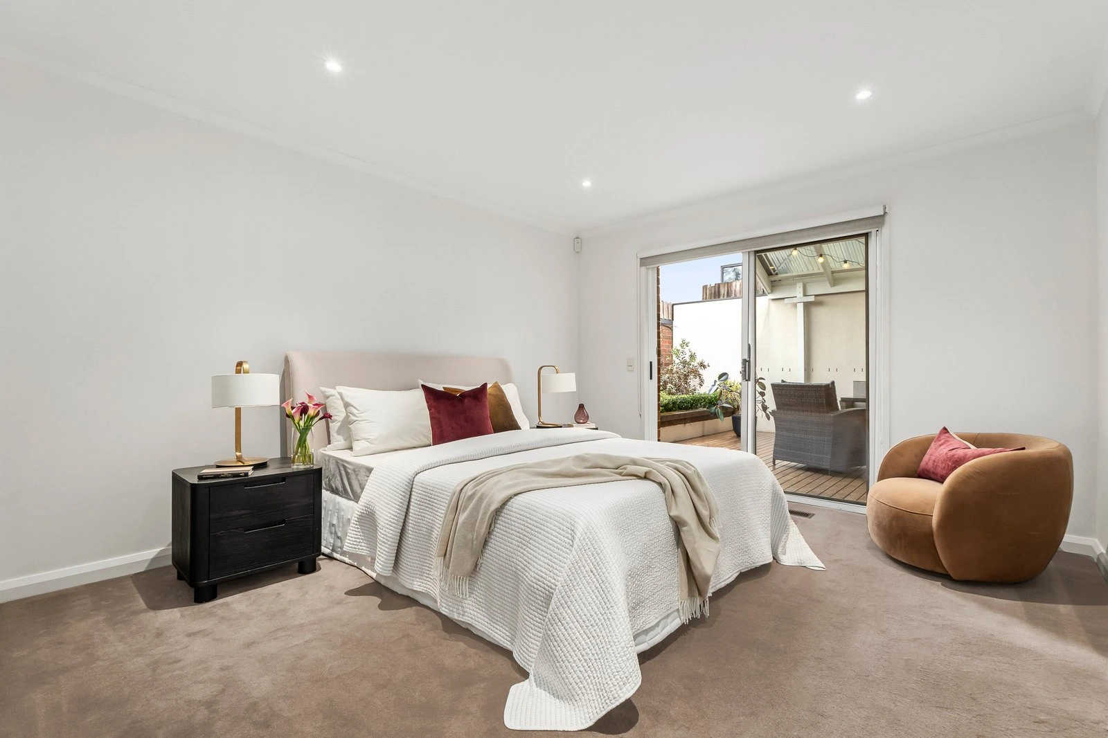 1/11 Glenview Road, Doncaster East, 3109