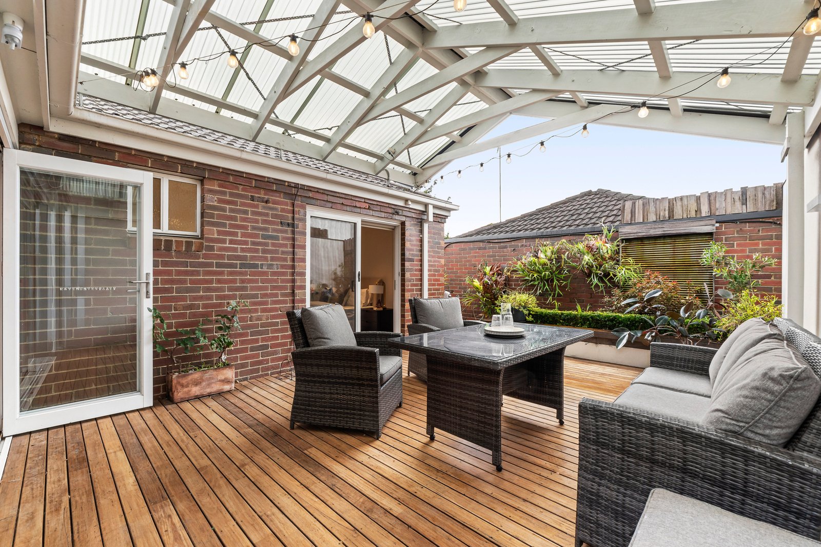 1/11 Glenview Road, Doncaster East, 3109