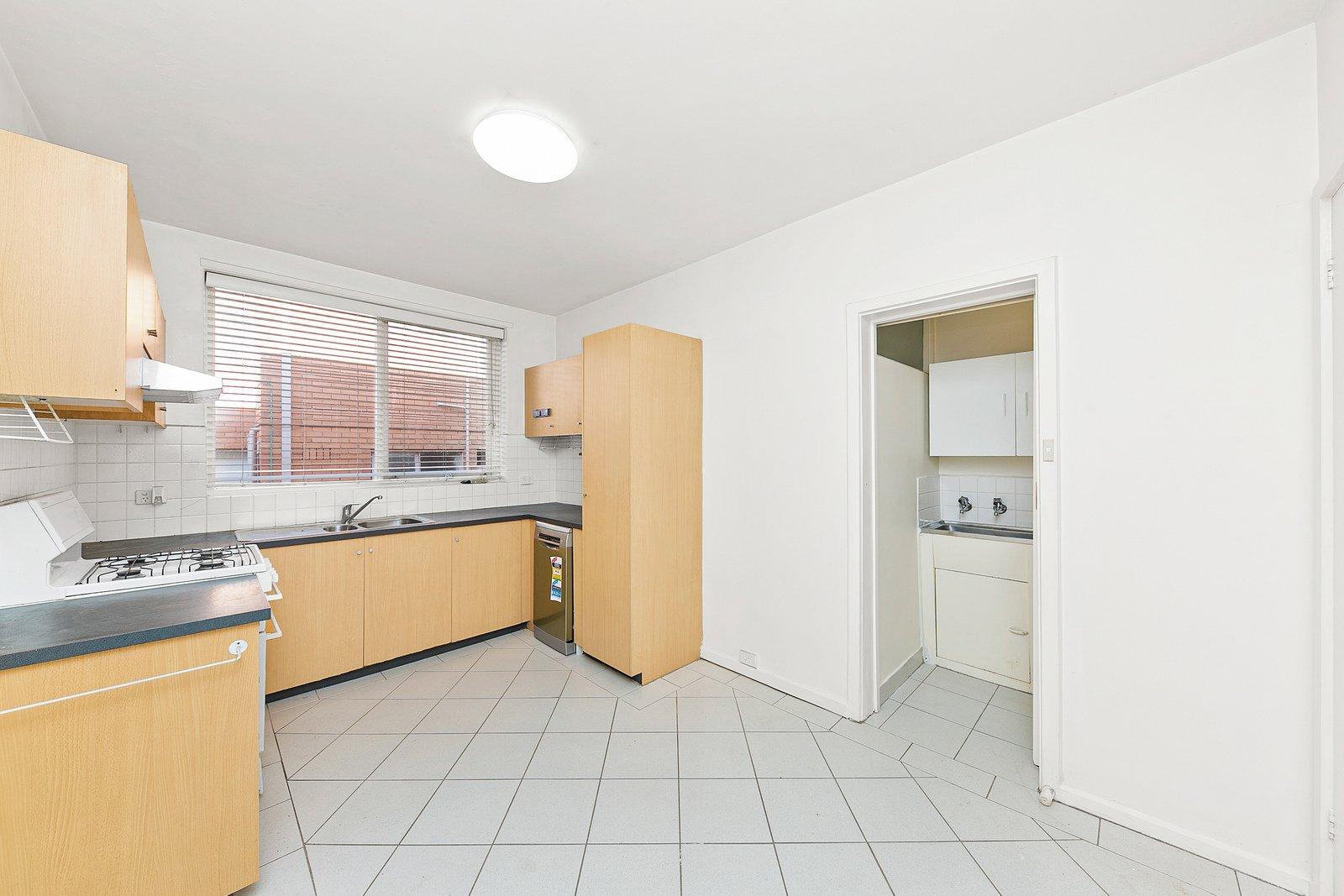 1/1126 Burke Road, Balwyn North, 3104