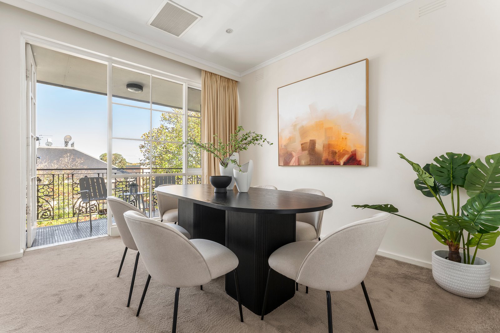 11/16 Tintern Avenue, Toorak, 3142