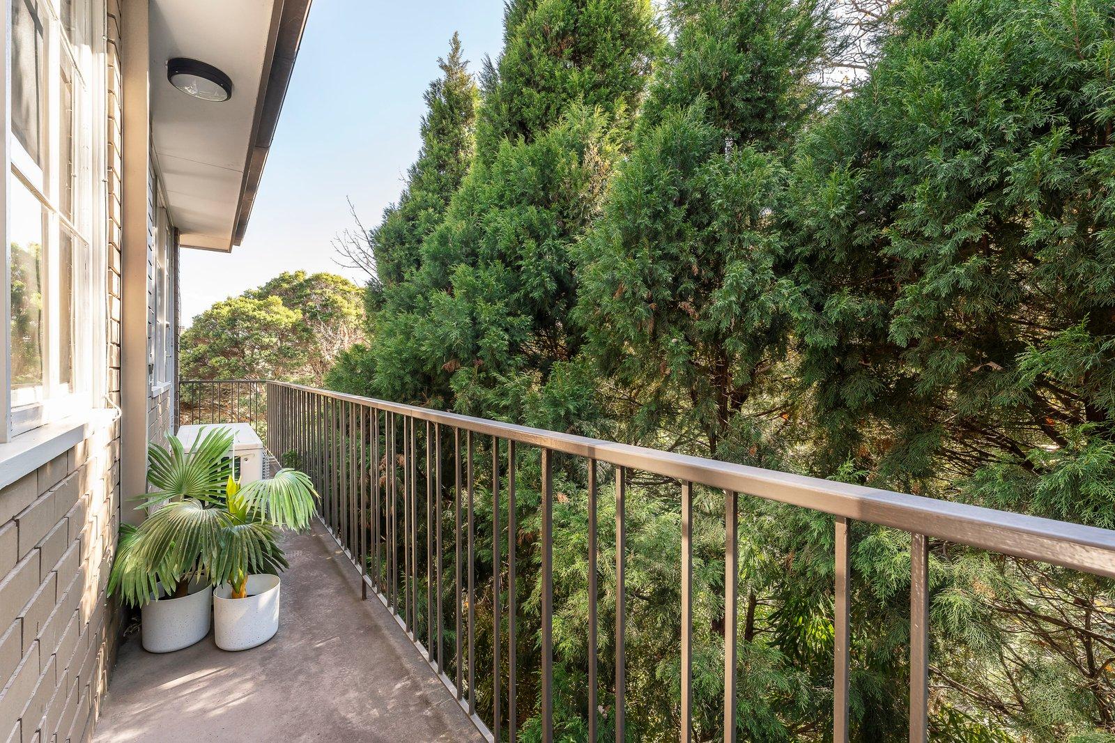 11/16 Tintern Avenue, Toorak, 3142