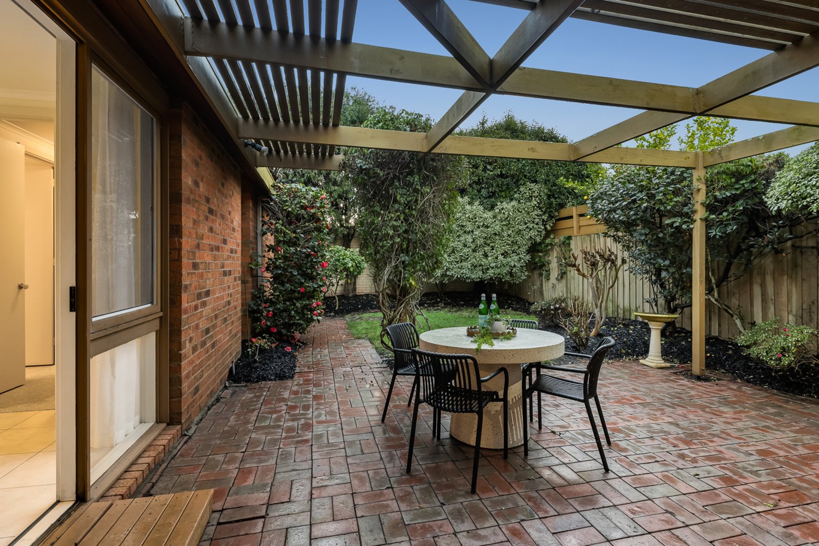 1/12 Bent Street, Brighton, 3186