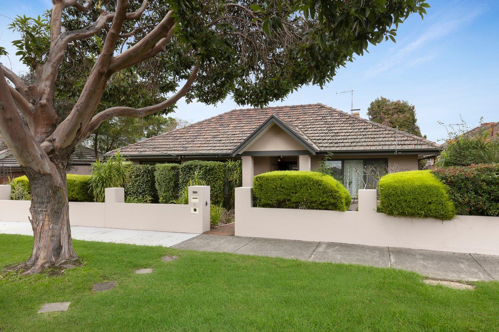 1/128 Broughton Road, Surrey Hills, 3127